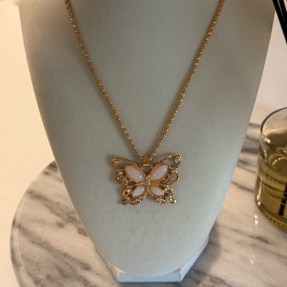 NW0T Elegant Rose Golden Butterfly Necklace Fashion Jewelry Women Chain 12inches - Picture 3 of 11